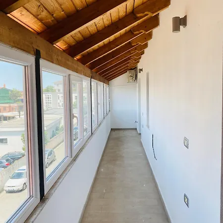 7 View Apartment